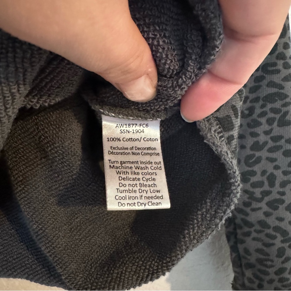 ATM Anthony Thomas Melillo French Terry Animal Print Crewneck Sweatshirt Size XS - Picture 4 of 6